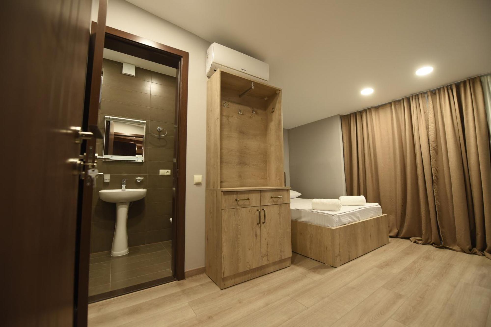 Family Hotel Avlabar Тбилиси Экстерьер фото